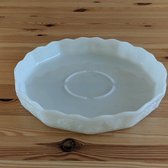 Kitchen Vintage White Milk Glass Pie Dish Poshmark
